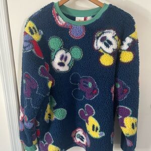 Disney Women's Fleece pullover with Mickey Mouse Design - Multicolor